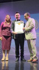 Empresario: Luis Contreras