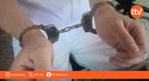 Procesan a tres hombres por presunta estafa con alquileres