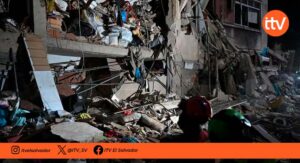 Desesperación y caos en La Guaira tras terremotos que dejan más de 160 fallecidos