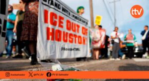 Piden liberar a testigo de mexicano abatido durante operativo de ICE en Houston