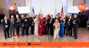 Gala Orgullosamente Salvadoreño reconoce a lideres, empresarios y autoridades salvadoreñas