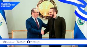 CAF destaca avances educativos en 171 escuelas de El Salvador