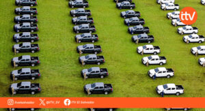 Defensa entrega 54 vehículos para mejorar movilidad militar