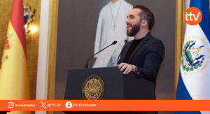 Bukele afirma que su tuvo padrinos políticos