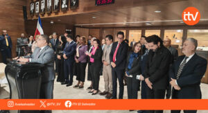 Oficialismo de Costa Rica propone permitir la reelección presidencial consecutiva
