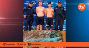 Capturan a dos jóvenes con marihuana en playa El Espino